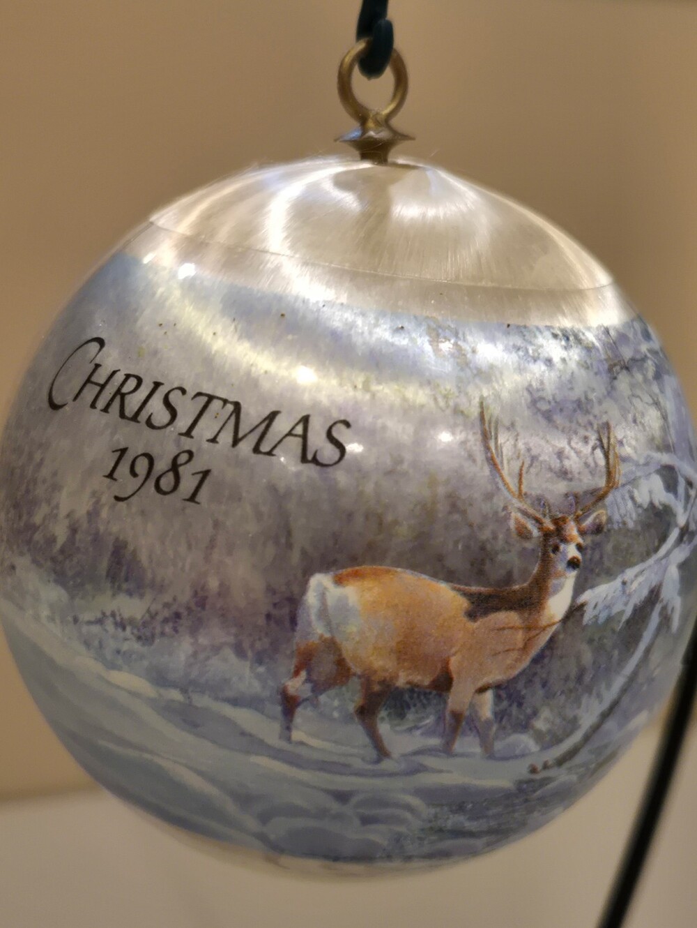Christmas 1981 Deer Holiday Fathers Love Ornament - Silver and White